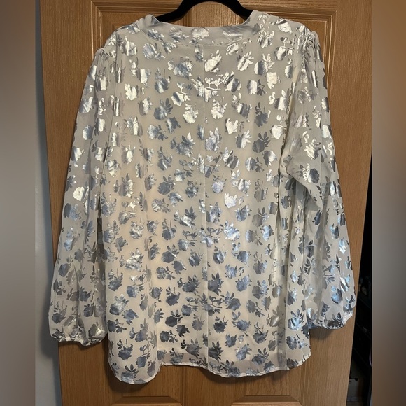 Lane Bryant White Chiffon Silver Floral Tunic Blouse - Picture 10 of 11